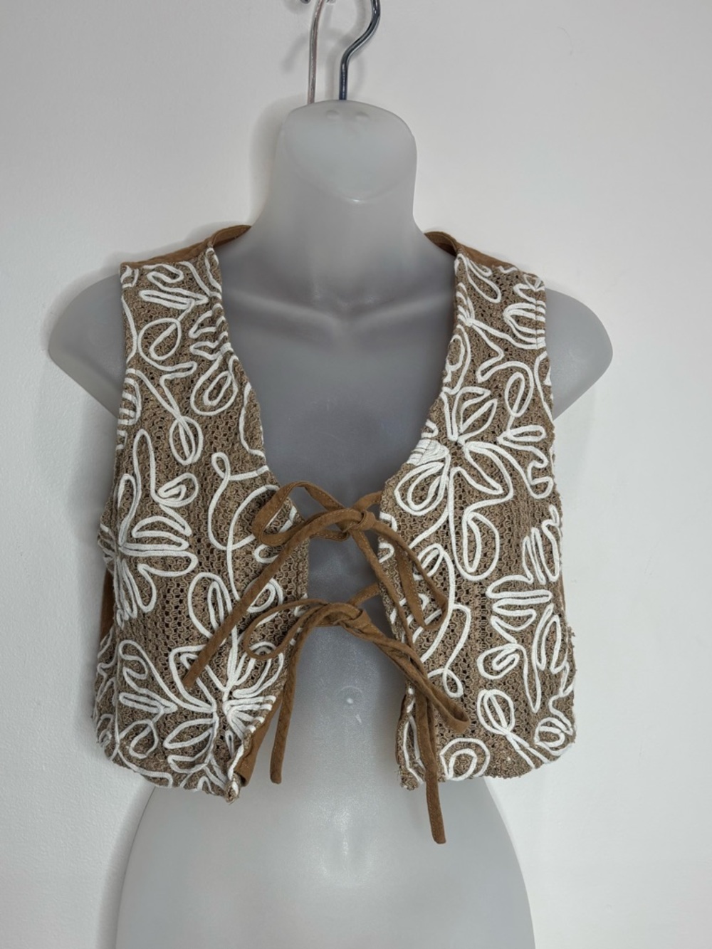 100% Cotton tie front vest Brown White Embroidery size medium boho festival
